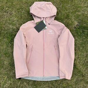 Arc'teryx Beta Series Beta LT Hooded Hardshell Jacket, Size M